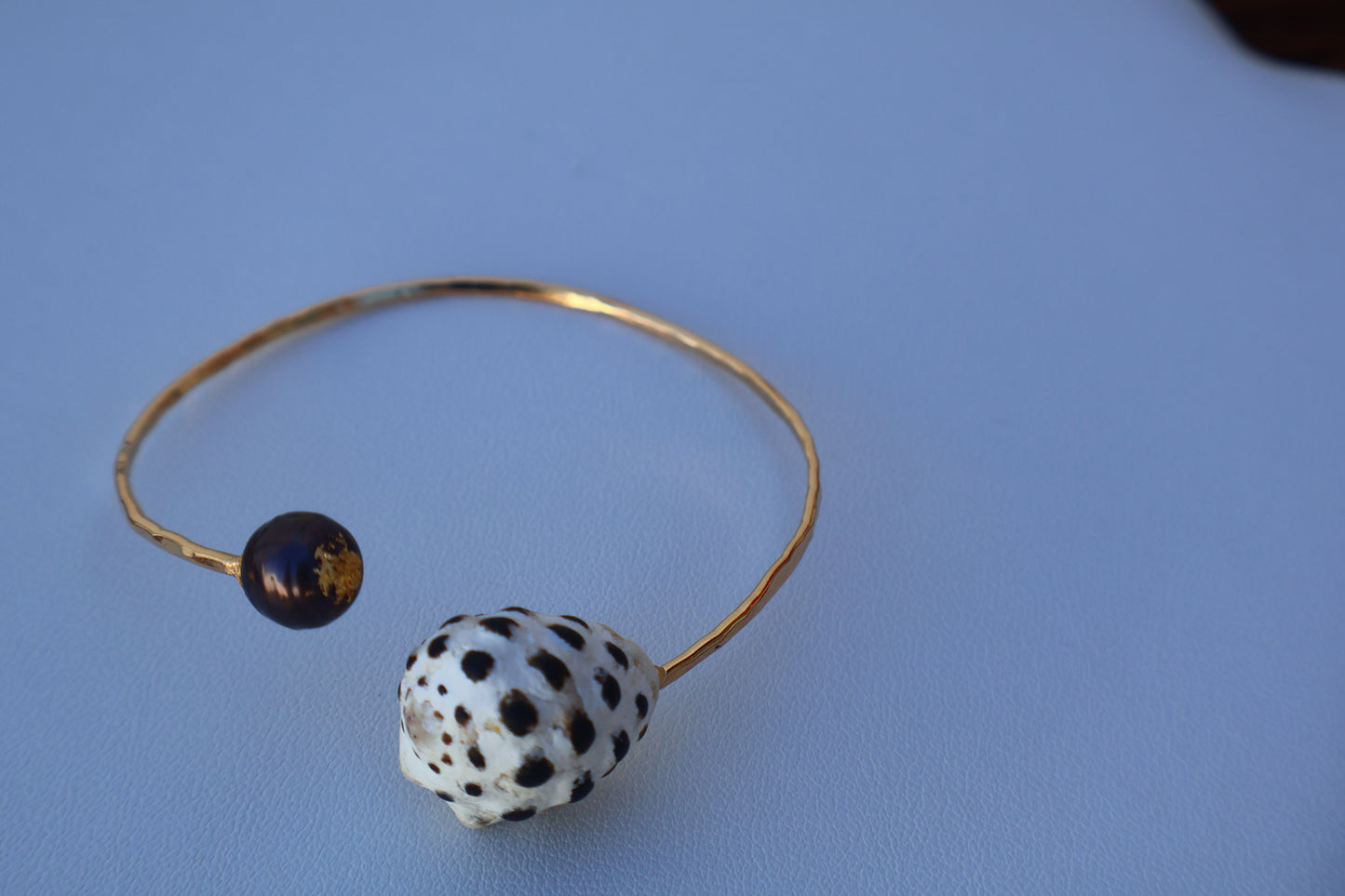 HAWAIIAN DRUPES CUFF